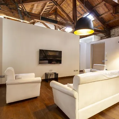 96 - Smart Apartment *